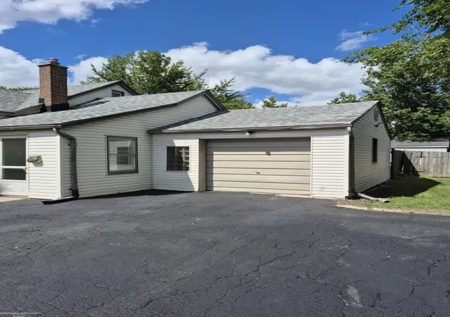 2nd image of 20585 Anita Rd, Harper Woods, MI 48225 | MLS# 58050219143