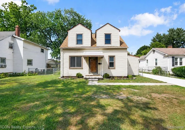 3rd image of 29220 Cambridge St, Garden City City Wayne, MI 48135 | MLS# 20261066468