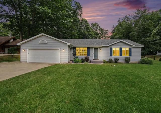 2nd image of 7079 W Decker Rd, Ludington, MI 49431 | MLS# 67026043835