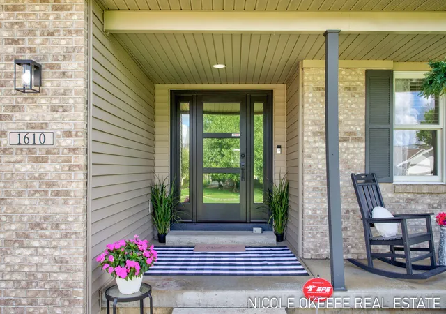 2nd image of 1610 Misty Rdg Sw, Byron Center, MI 49315 | MLS# 65026043839