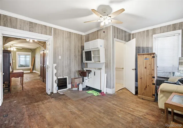 Photo 4 of Single family home for sale at 201 W Liberty St, South Lyon City Oakland, MI 48178 | MLS# 20261066481 | Listing updated on 2026-10-03