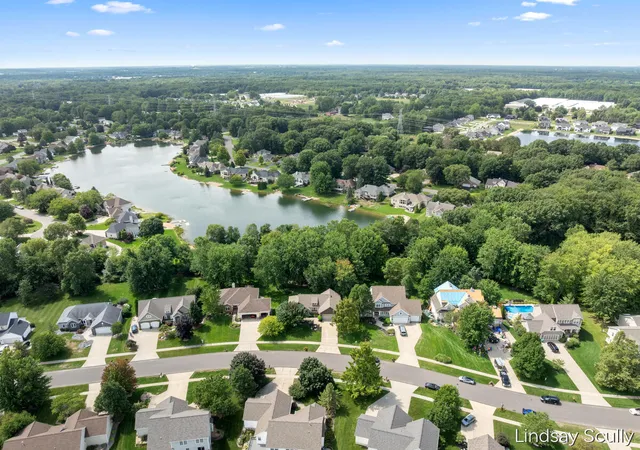 Photo 3 of Single family home for sale at 7889 Meadowood Dr, Hudsonville, MI 49426 | MLS# 65026043846 | Listing updated on 2026-08-31