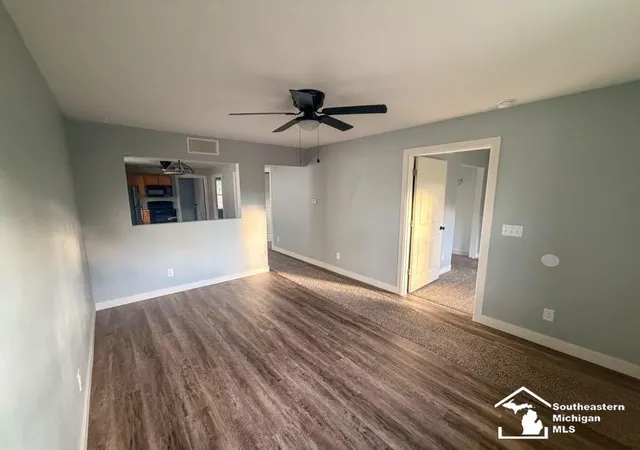 4th image of 527 Railroad St, Monroe, MI 48161 | MLS# 57050219151