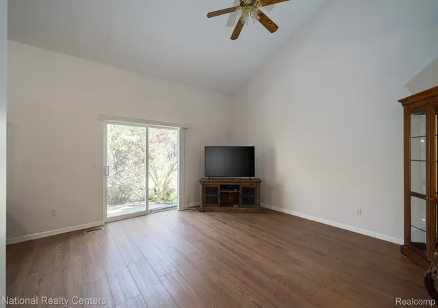 Photo 4 of Condo for sale at 50298 Helfer Blvd, Wixom City Oakland, MI 48393 | MLS# 20261066491 | Listing updated on 2026-09-02