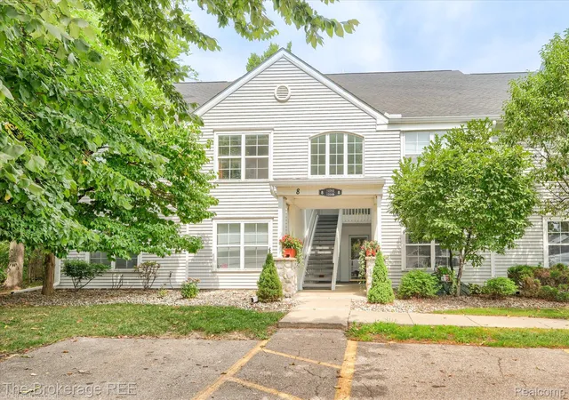Photo 2 of Condo for sale at 12354 Saint Andrews Way, Fenton, MI 48430 | MLS# 20261066511 | Listing updated on 2026-08-21