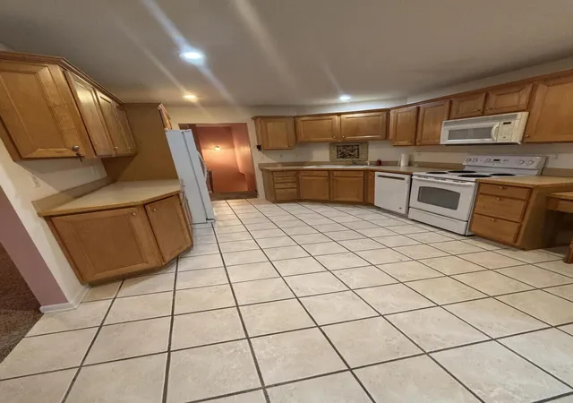 5th image of 1318 Catsyl Rd, Jackson, MI 49203 | MLS# 81026043864