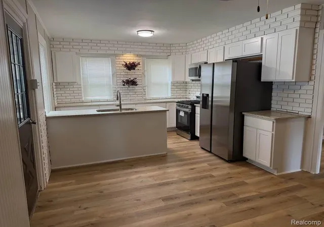 Photo 2 of Single family home for sale at 721 W 3rd Street, Monroe, MI 48161 | MLS# 20261066521 | Listing updated on 2026-09-16