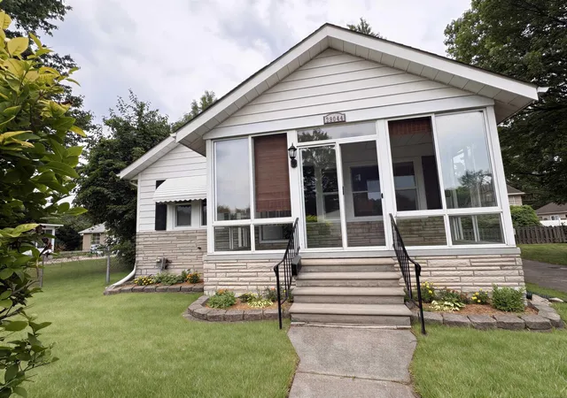 1st image of 29044 Hillview St, Roseville, MI 48066 | MLS# 58050219163