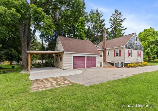 Photo 2 of Single family home for sale at 475 Northland Ct Ne, Rockford, MI 49341 | MLS# 65026043879 | Listing updated on 2026-10-05