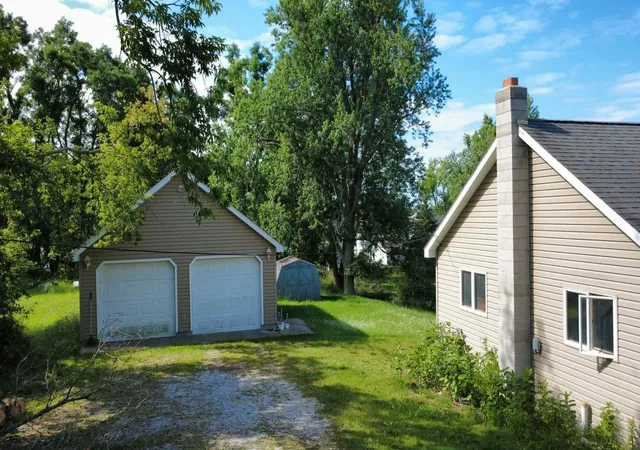 Photo 2 of Single family home for sale at 204 E Fiske St, Lincoln, MI 48742 | MLS# 81026043882 | Listing updated on 2026-09-03