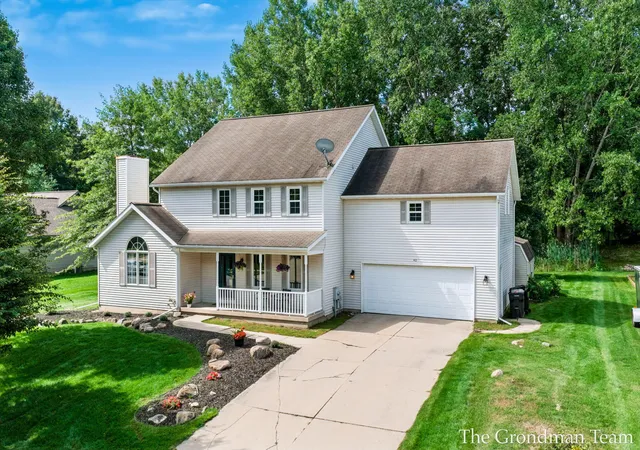 1st image of 40 Rockview Dr Ne, Rockford, MI 49341 | MLS# 65026043876