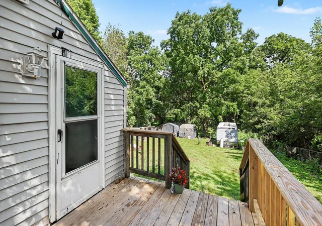 Photo 3 of Single family home for sale at 2347 Lansing Ave, Jackson, MI 49202 | MLS# 81026043881 | Listing updated on 2026-09-02