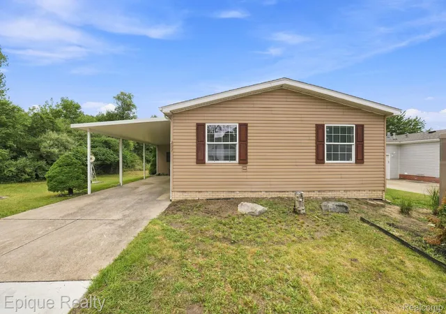 Photo 1 of Single family home for sale at 297 Dennis K Ct, White Lake, MI 48386 | MLS# 20261066541 | Listing updated on 2026-09-01