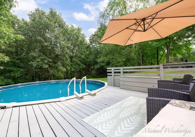 4th image of 6998 Riverwood Dr, Belding, MI 48809 | MLS# 65026043893