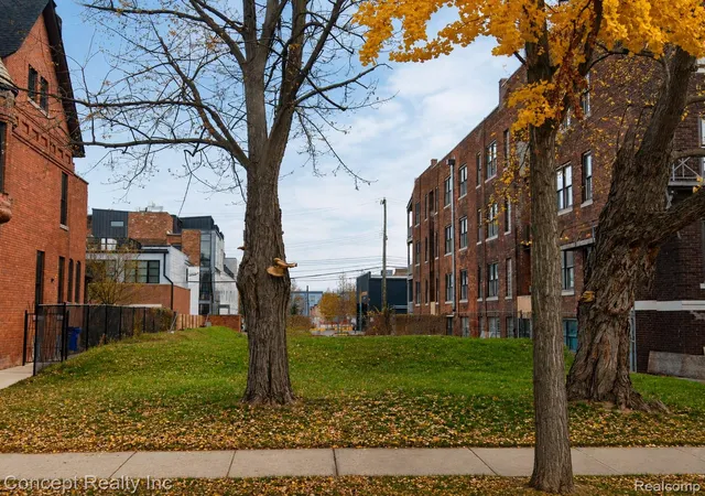 Photo 2 of Land for sale at 655 W Alexandrine St, Detroit, MI 48201 | MLS# 20261066544 | Listing updated on 2026-08-20
