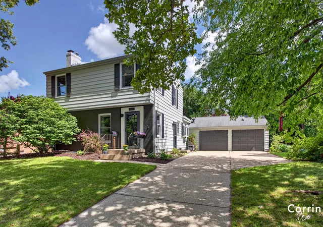 Photo 1 of Sale Pending at 160 S Parklane Dr Ne, Grand Rapids, MI 49505 | MLS# 65026043906 | Listing updated on 2026-09-12