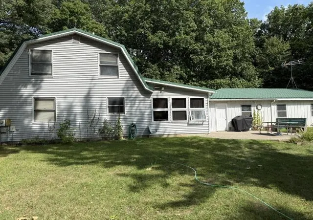 Photo 2 of Single family home for sale at 9751 W Howard City Edmore, Lakeview, MI 48850 | MLS# 72026043902 | Listing updated on 2026-09-09