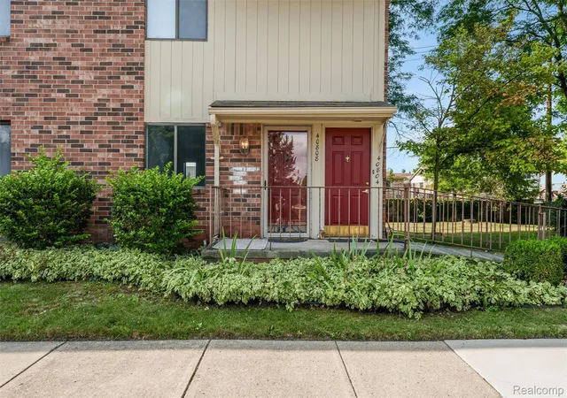 2nd image of 40808 Highpointe Dr, Clinton Township, MI 48038 | MLS# 20261066569