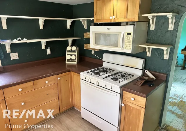 Photo 1 of Sale Pending at 245 Saginaw St, Vassar, MI 48768 | MLS# 5050219180 | Listing updated on 2026-08-24