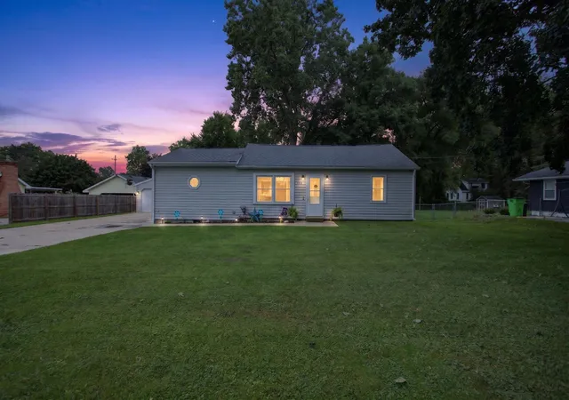 Photo 1 of Single family home for sale at 717 23rd Street, Jackson, MI 49203 | MLS# 55026043924 | Listing updated on 2026-08-30