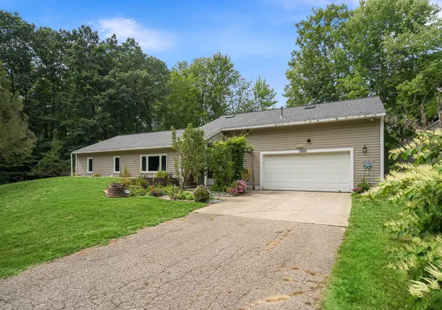 Photo 3 of Single family home for sale at 18145 148th Avenue, Spring Lake, MI 49456 | MLS# 65026043913 | Listing updated on 2026-09-15