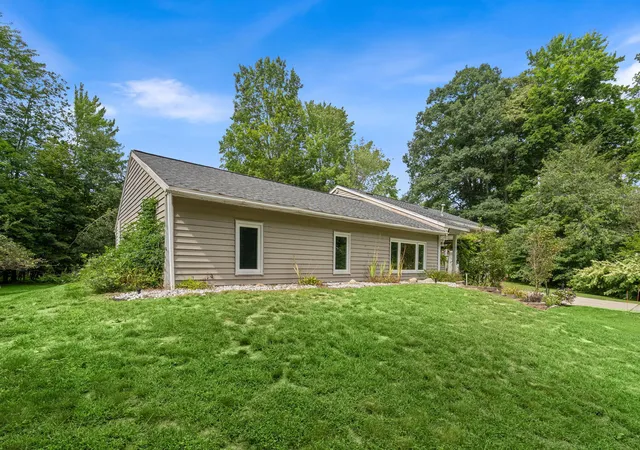 Photo 3 of Single family home for sale at 18145 148th Avenue, Spring Lake, MI 49456 | MLS# 65026043913 | Listing updated on 2026-09-15
