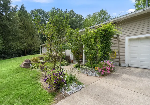 Photo 4 of Single family home for sale at 18145 148th Avenue, Spring Lake, MI 49456 | MLS# 65026043913 | Listing updated on 2026-09-15