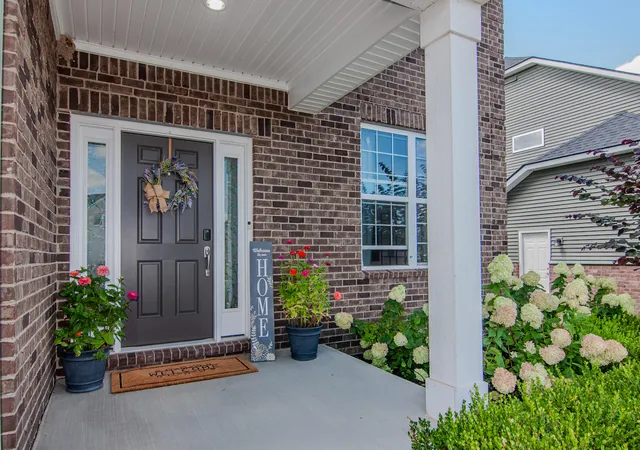 Photo 4 of Single family home for sale at 2574 Meadow Hills Dr, Pittsfield Charter Township Washtenaw, MI 48108 | MLS# 81026043926 | Listing updated on 2026-10-05