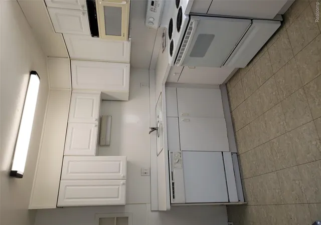 Photo 3 of Single family home for sale at 25935 Waldorf St, Roseville City Macomb, MI 48066 | MLS# 20261066597 | Listing updated on 2026-08-23