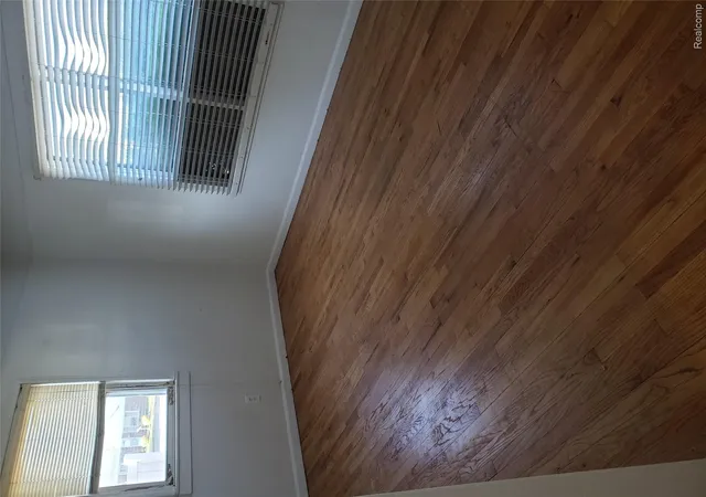 Photo 3 of Single family home for sale at 25935 Waldorf St, Roseville City Macomb, MI 48066 | MLS# 20261066597 | Listing updated on 2026-08-23