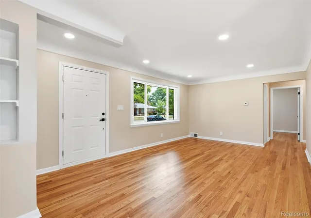Photo 4 of Single family home for sale at 22628 Oconnor St, Saint Clair Shores, MI 48080 | MLS# 20261066596 | Listing updated on 2026-09-05