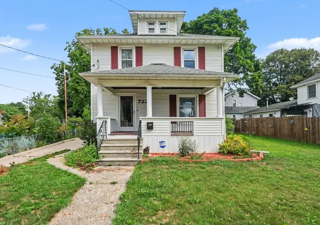 2nd image of 722 Webb St, Jackson, MI 49202 | MLS# 81026043937