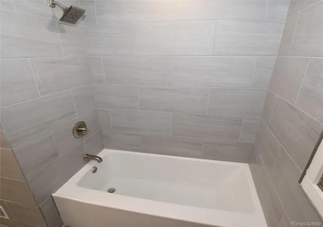 Photo 3 of Single family home for sale at 2332 Nolen Dr, Flint City Genesee, MI 48504 | MLS# 20261066611 | Listing updated on 2026-09-16