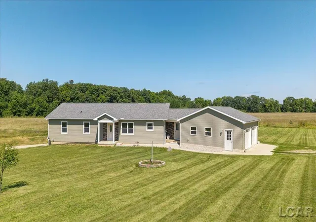 Photo 1 of Single family home for sale at 2150 Southard Hwy, Adrian, MI 49221 | MLS# 56050219191 | Listing updated on 2026-08-21
