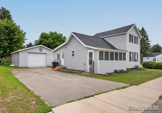 3rd image of 292 W Muskegon St, Cedar Springs, MI 49319 | MLS# 65026043967