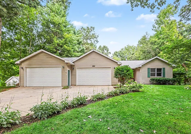 39th image of 13271 Twin Creek Ln Ne, Greenville, MI 48838 | MLS# 65026043962