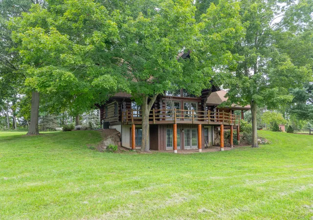 Photo 2 of Single family home for sale at 12680 Day Rd, Hudson, MI 49247 | MLS# 53026043945 | Listing updated on 2026-09-11