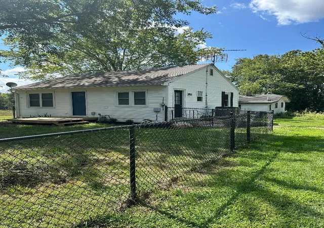 Photo 2 of Single family home for sale at 5995 Bauman Rd, Battle Creek, MI 49017 | MLS# 64026043955 | Listing updated on 2026-09-05