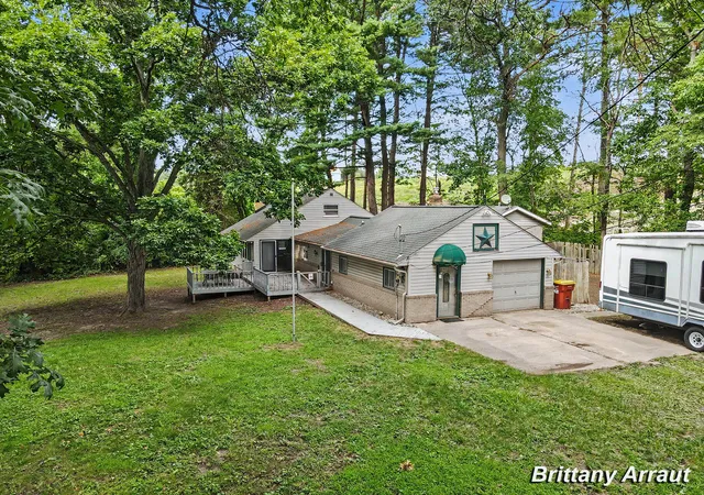 Photo 4 of Single family home for sale at 2027 Valentine St NE, Grand Rapids, MI 49525 | MLS# 65026043961 | Listing updated on 2026-09-15