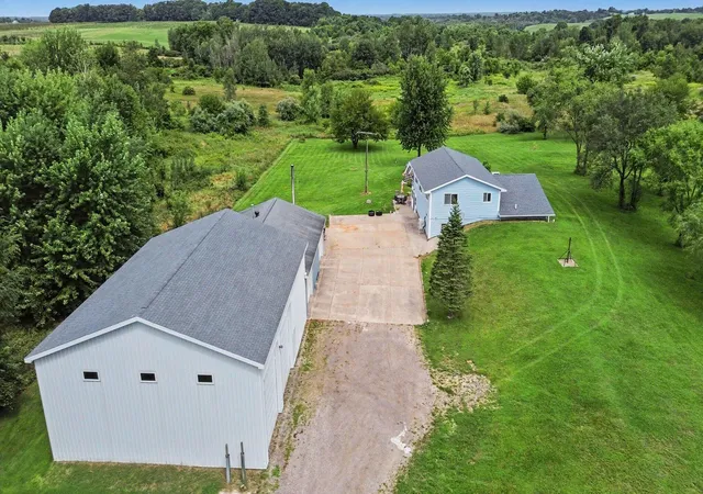 1st image of 6793 Carmody Rd, Coloma, MI 49038 | MLS# 69026043958