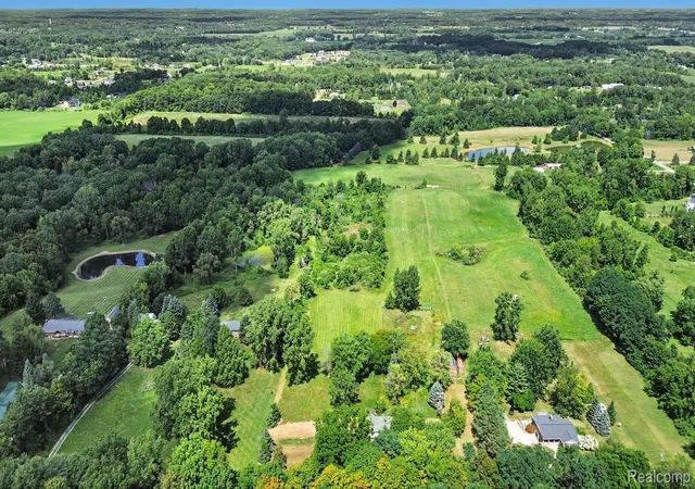 4th image of 6323 Hough Rd, Almont, MI 48003 | MLS# 20261066634