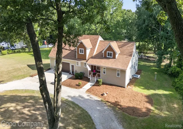 Photo 2 of Single family home for sale at 2145 Cole Rd, Orion Charter Township Oakland, MI 48362 | MLS# 20261066633 | Listing updated on 2026-09-04