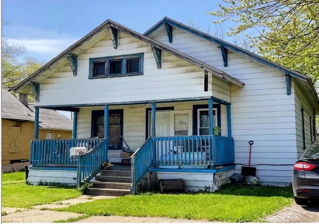 Single family home for sale at 2621 Eddy St, Saginaw, MI 48604 | MLS# 61050219209
