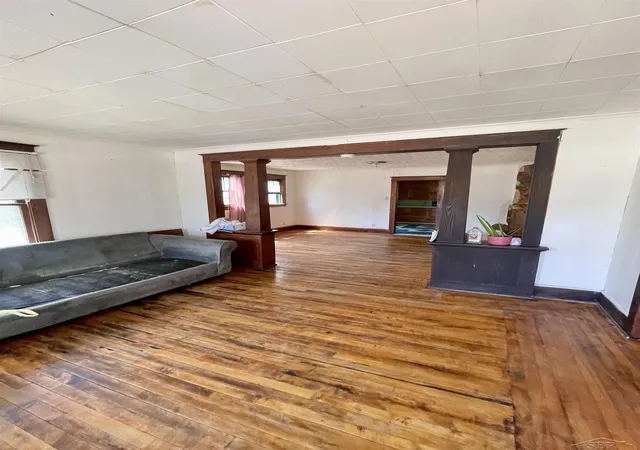 Photo 2 of Single family home for sale at 2621 Eddy St, Saginaw, MI 48604 | MLS# 61050219209 | Listing updated on 2026-09-15