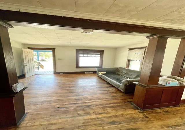 Photo 3 of Single family home for sale at 2621 Eddy St, Saginaw, MI 48604 | MLS# 61050219209 | Listing updated on 2026-09-15