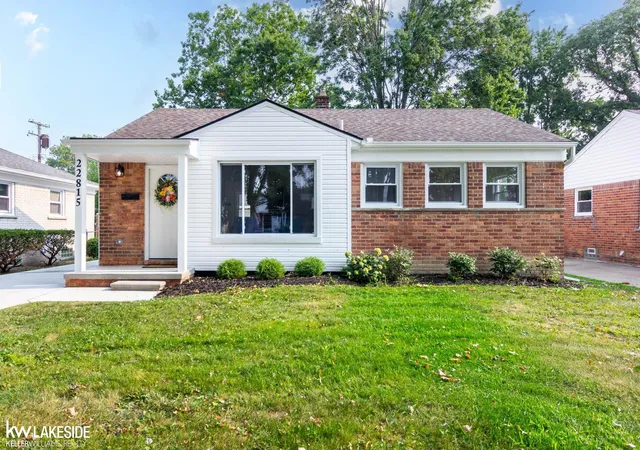 Photo 1 of Single family home for sale at 22815 Carolina St, Saint Clair Shores, MI 48080 | MLS# 58050219217 | Listing updated on 2026-08-20