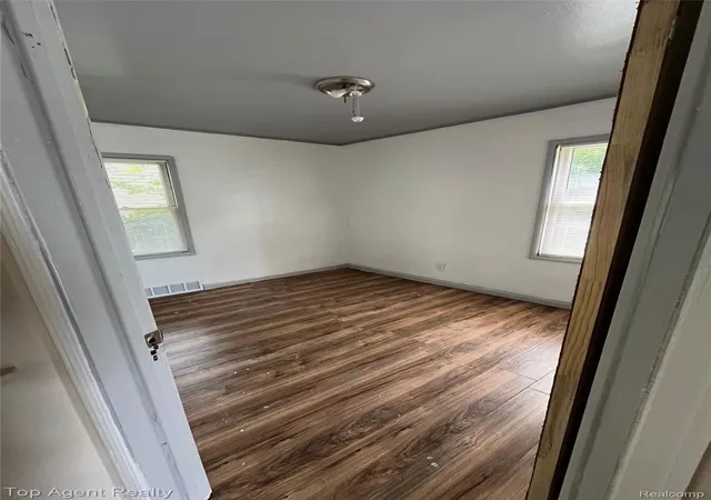 Photo 4 of Single family home for sale at 16284 Coram St, Detroit, MI 48205 | MLS# 20261066643 | Listing updated on 2026-08-21