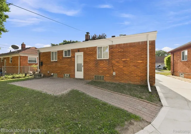 17th image of 24264 Wilmot Ave, Eastpointe, MI 48021 | MLS# 20261066642