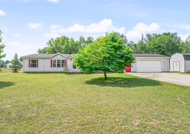1st image of 9041 7 Mile Rd, Evart, MI 49631 | MLS# 72026043980