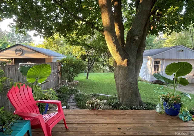 Photo 3 of Single family home for sale at 602 Dewey St, Royal Oak, MI 48067 | MLS# 20261066652 | Listing updated on 2026-10-07